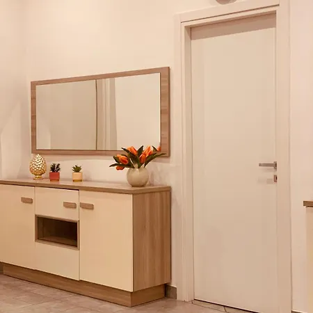 Centro 2 Apartment *